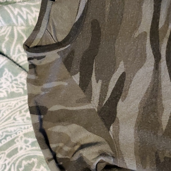 Buffalo David Bitton Camouflage Sweatshirt Top M - Picture 4 of 7